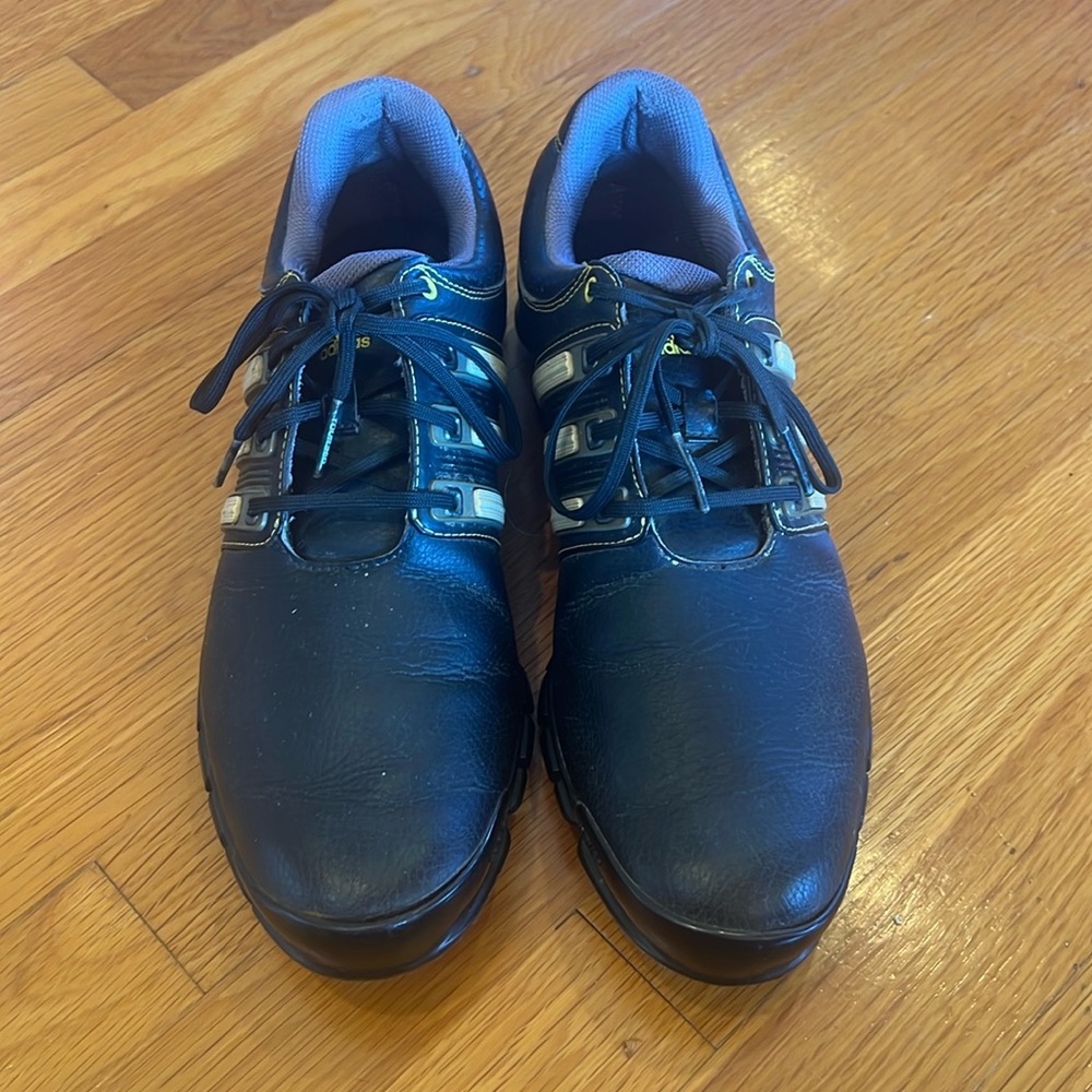 Black leather adidas Tour365 golf shoe size 9.5